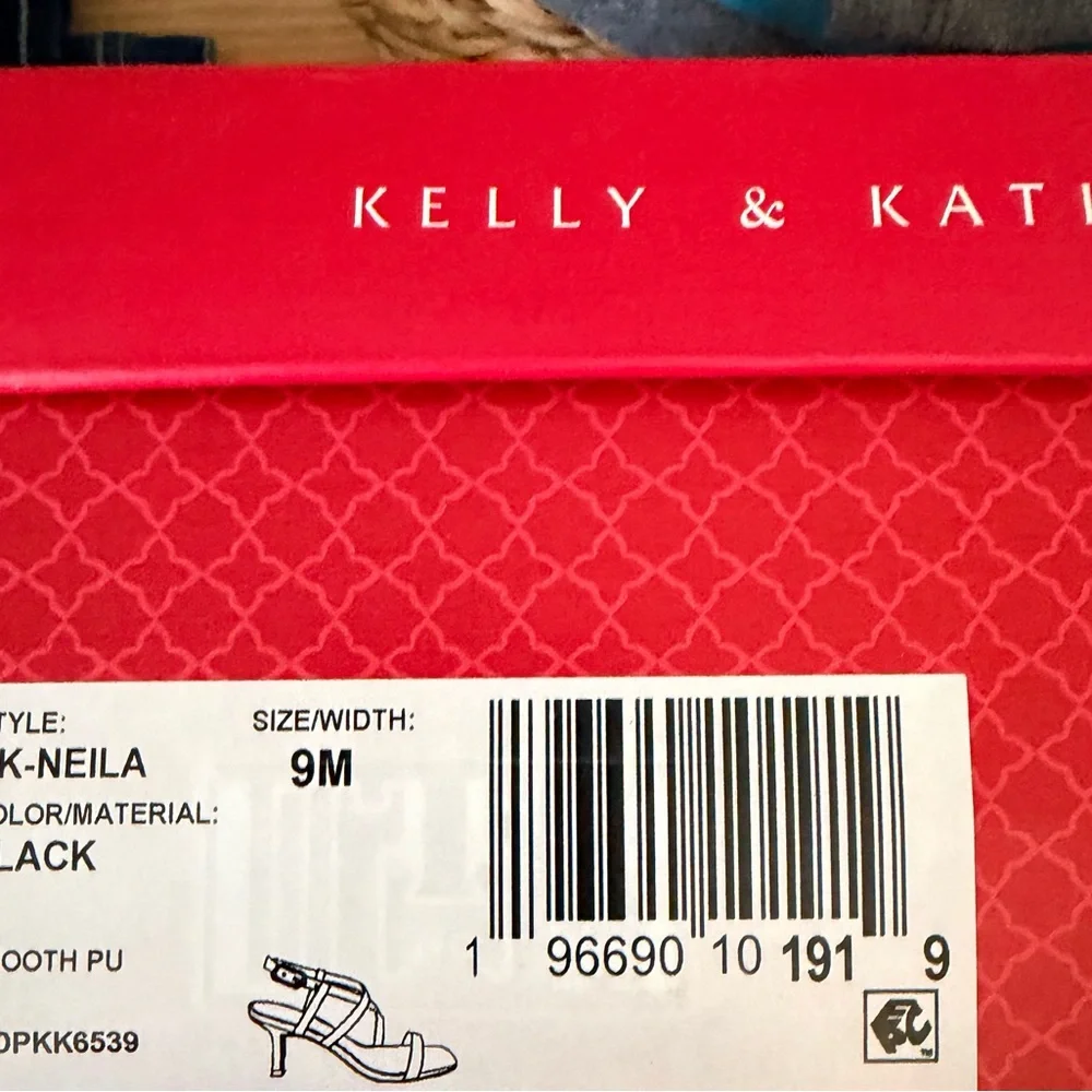 Kelly & Katie Black Strappy Sandals - Picture 3 of 3